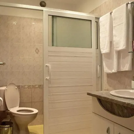 Midtown Place Doris 1 With Garage Διαμέρισμα Φιλιππούπολη