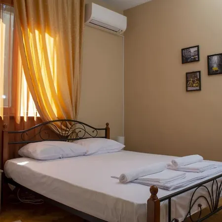 Midtown Place Doris 1 With Garage