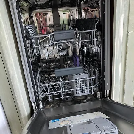 Midtown Place Doris 1 With Garage Διαμέρισμα *